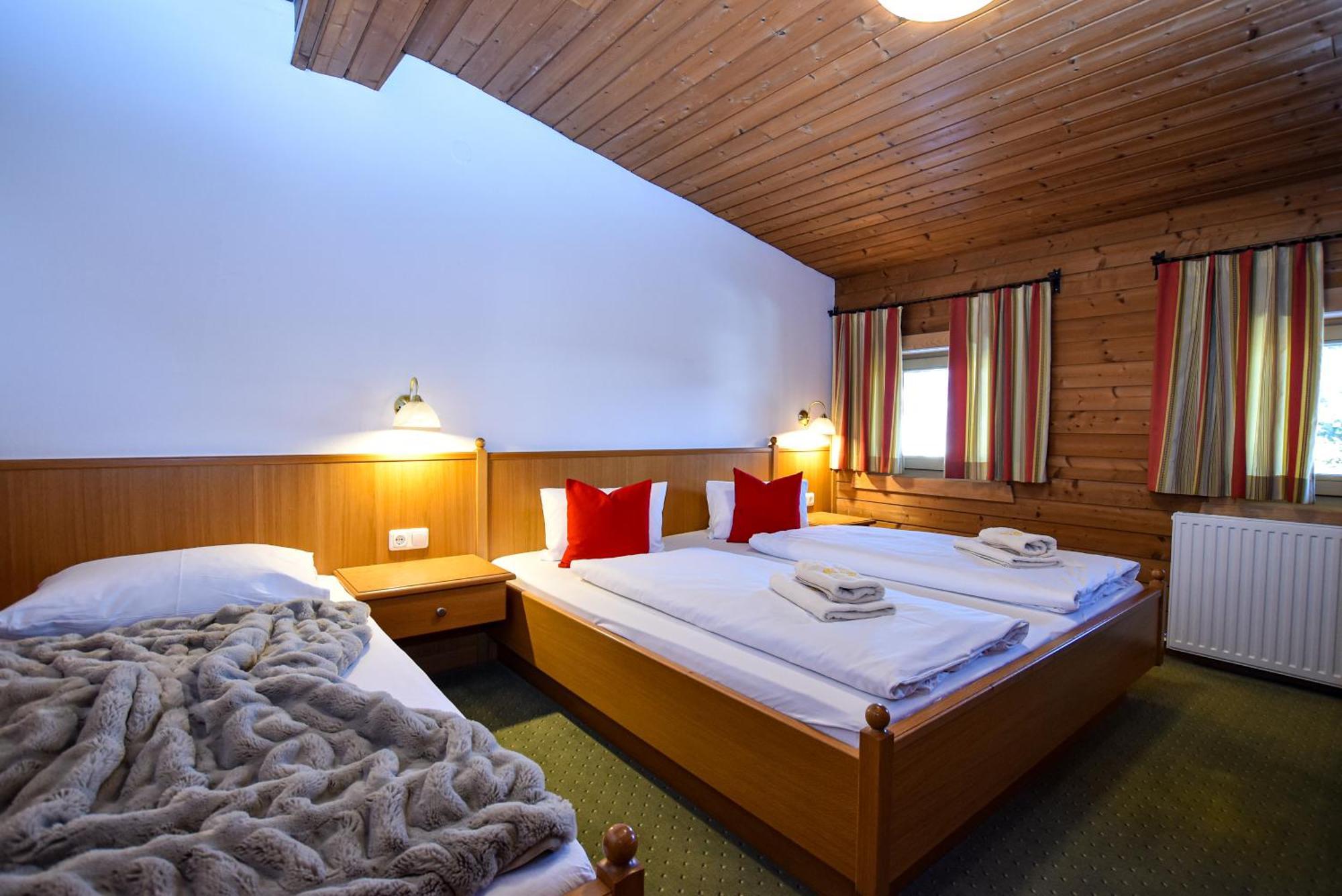 Hotel-Garni Austria 베스텐도르프 외부 사진